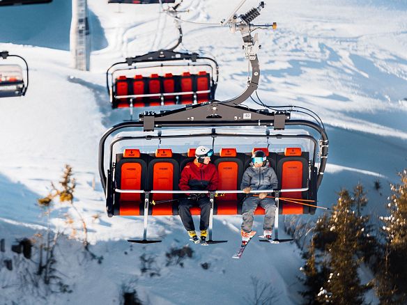 Moderne Liftanlagen bei KitzSki